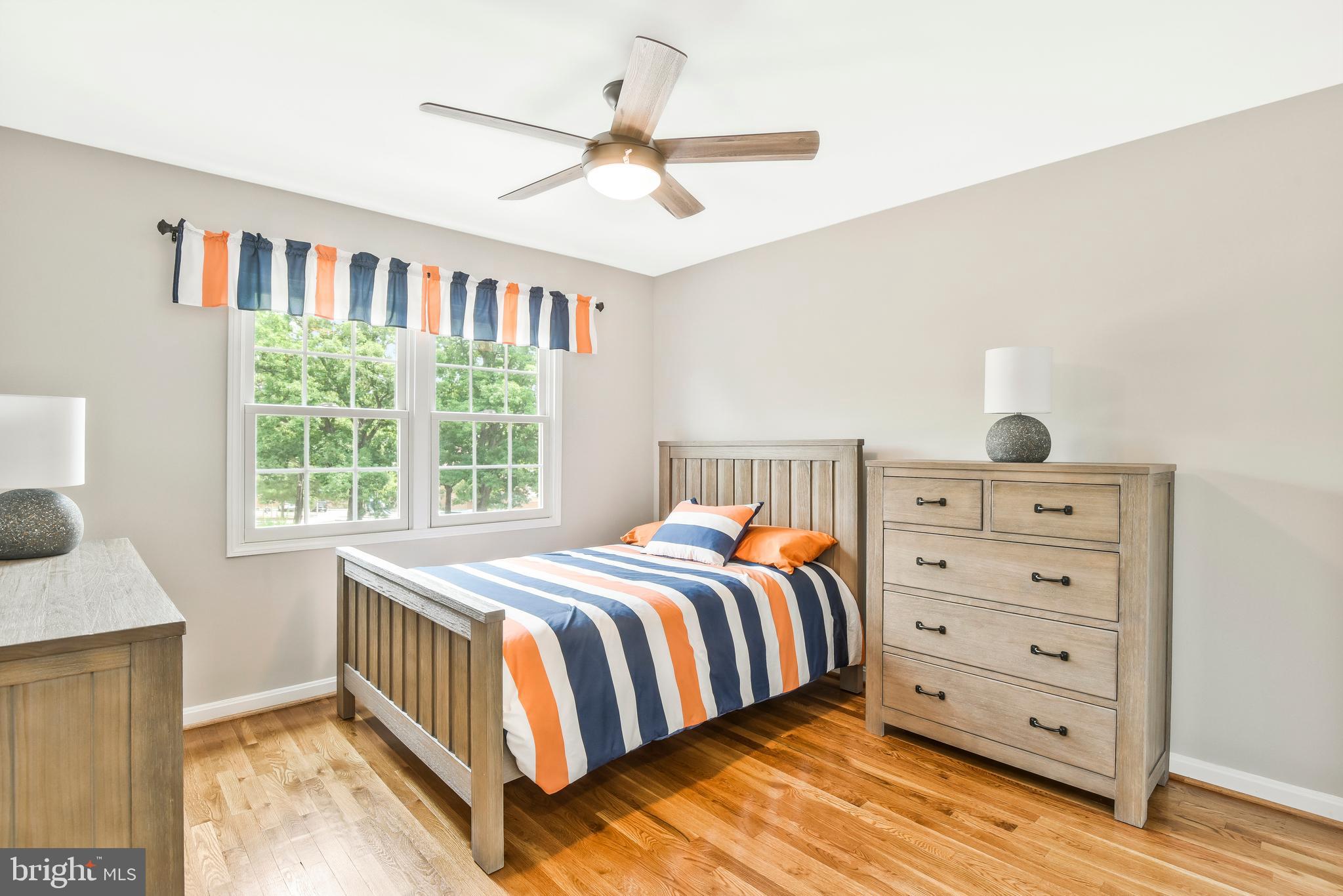 5988 Queenston Street Springfield, VA 22152 - Photo 21 of 50 Upper level bedroom #2