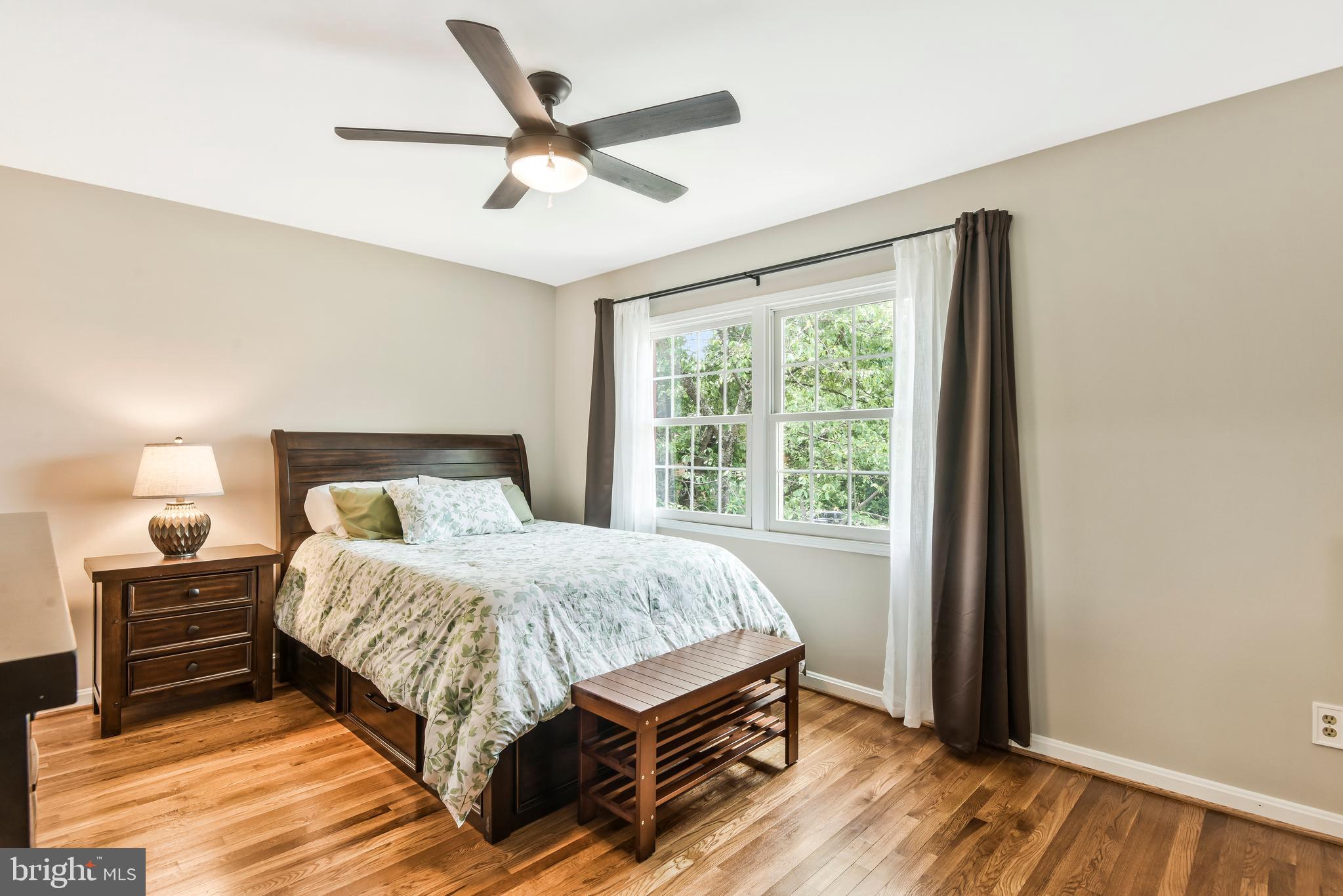 5988 Queenston Street Springfield, VA 22152 - Photo 25 of 50 Primary bedroom