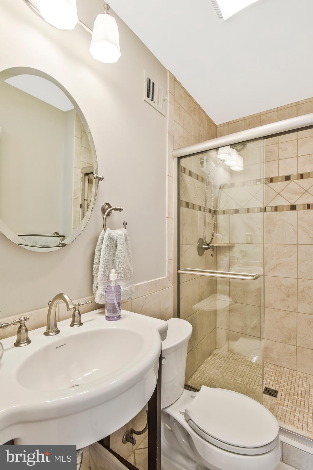 5988 Queenston Street Springfield, VA 22152 - Photo 27 of 50 En Suite bathroom