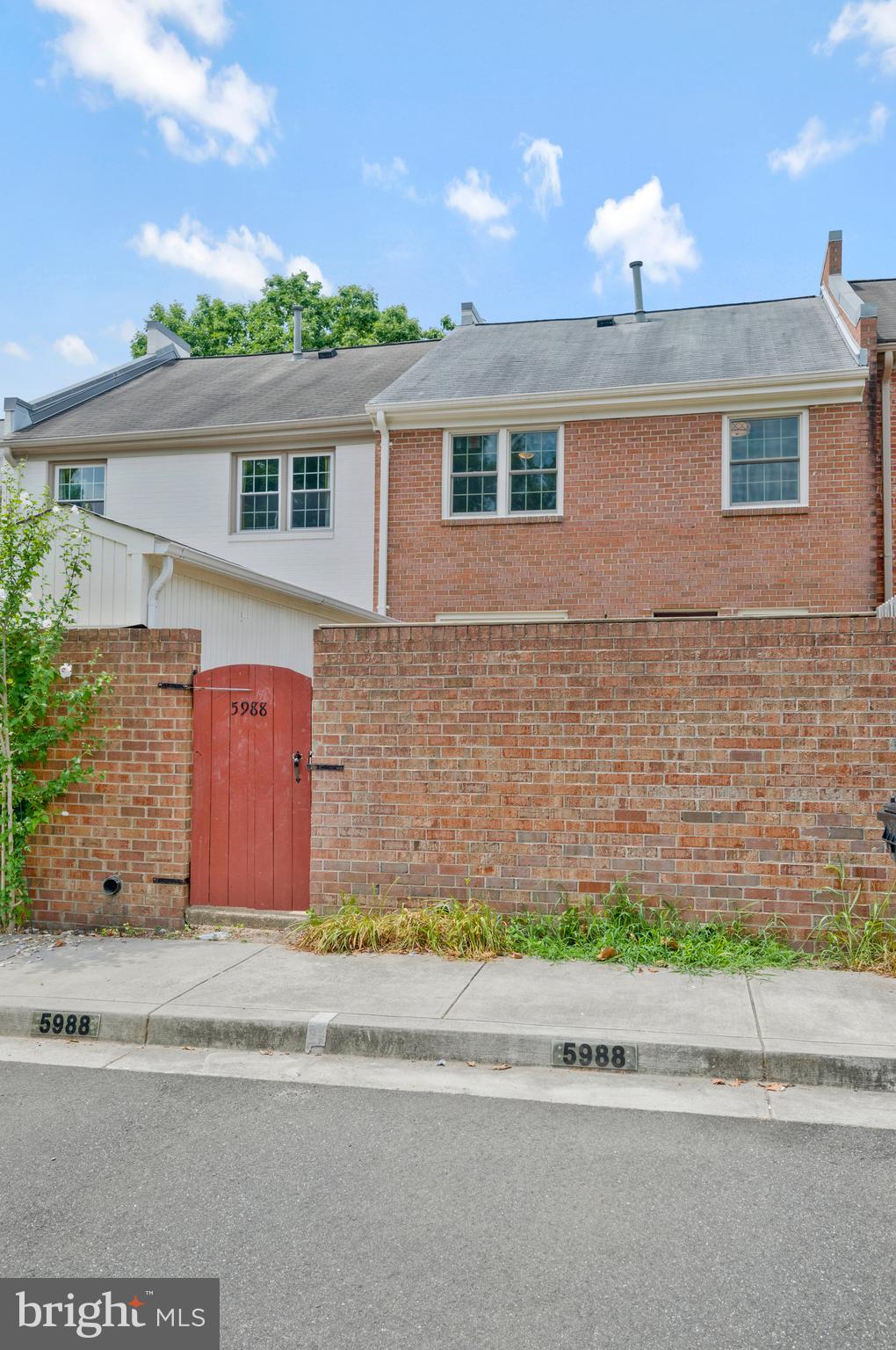 5988 Queenston Street Springfield, VA 22152 - Photo 38 of 50