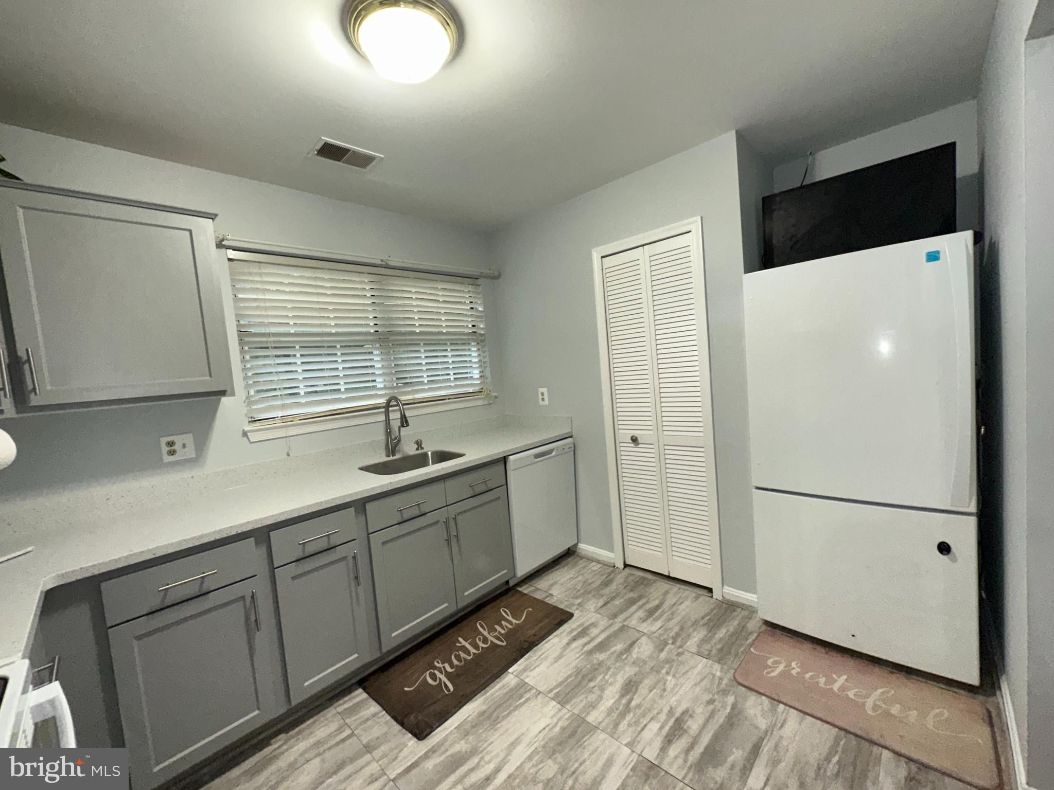 1007 Epworth Way Capitol Heights, MD 20743 - Photo 9 of 54