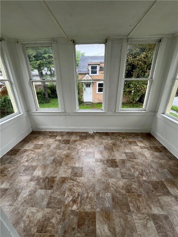 87 Sunset Street Rochester, NY 14606 - Photo 11 of 24