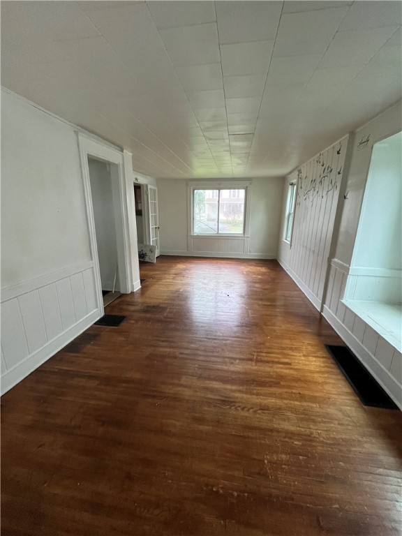 87 Sunset Street Rochester, NY 14606 - Photo 15 of 24