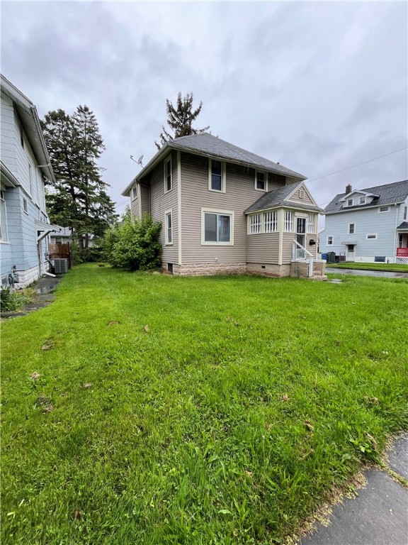 87 Sunset Street Rochester, NY 14606 - Photo 2 of 24