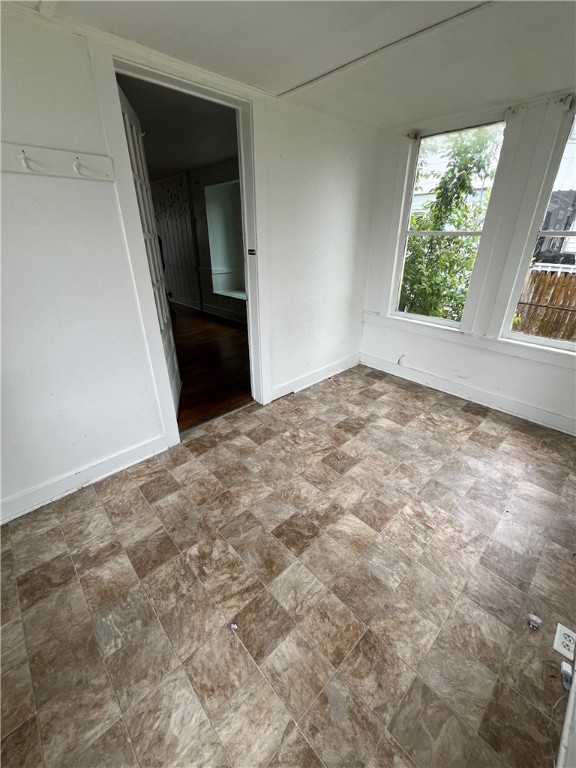 87 Sunset Street Rochester, NY 14606 - Photo 9 of 24