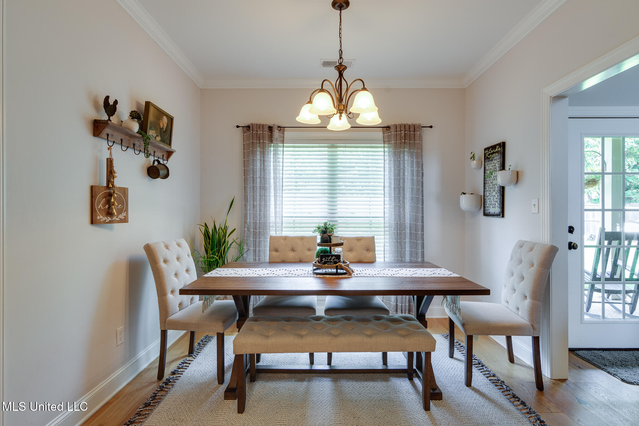 3077 West Jefferson Loop Hernando, MS 38632 - Photo 11 of 40 breakfast area