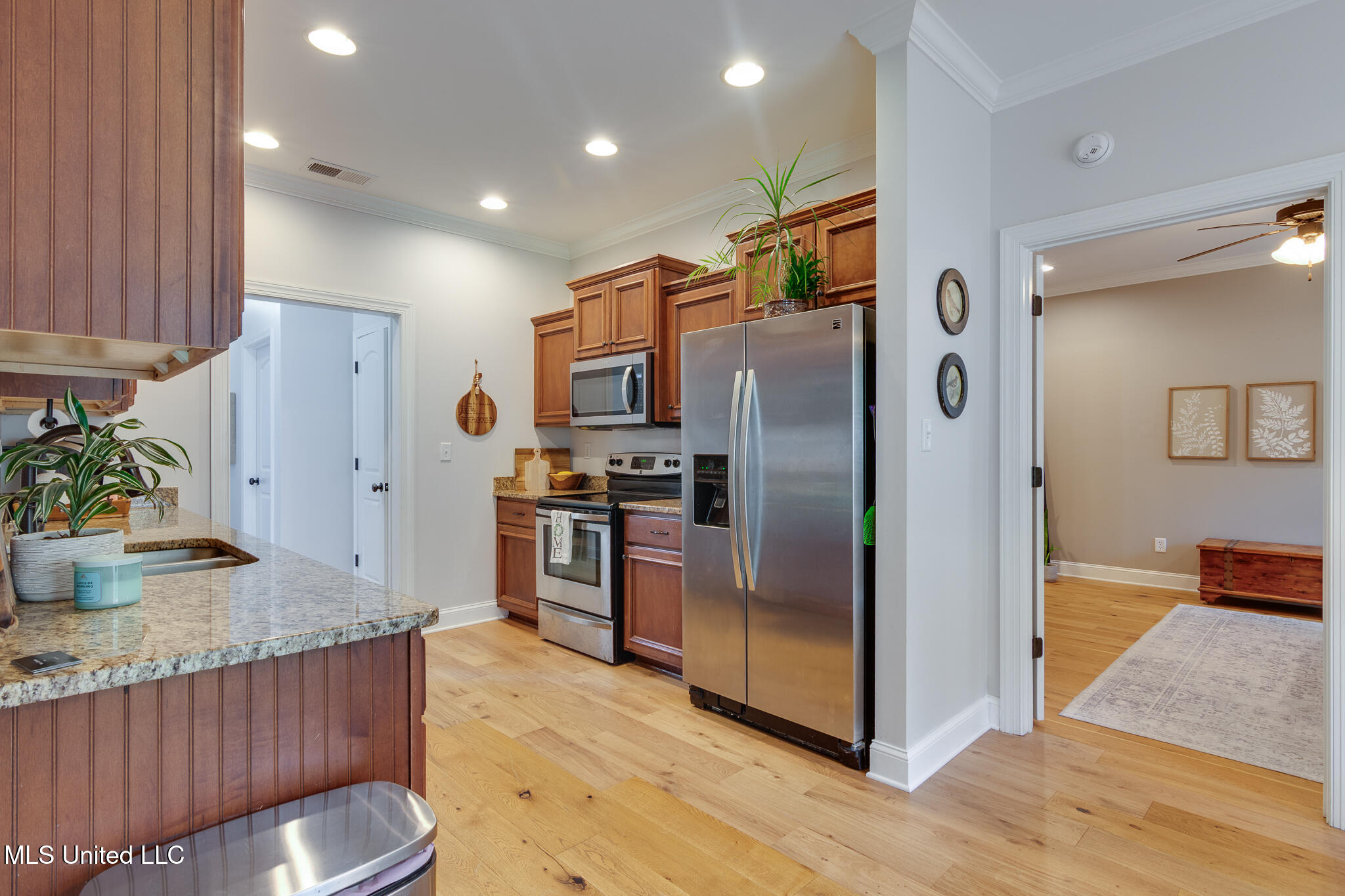 3077 West Jefferson Loop Hernando, MS 38632 - Photo 12 of 40 kitchen