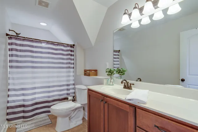 $399,900 | 3077 West Jefferson Loop, Hernando, MS 38632