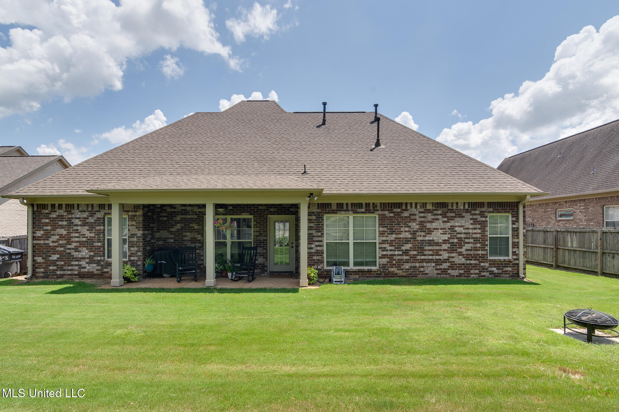 3077 West Jefferson Loop Hernando, MS 38632 - Photo 37 of 40 back