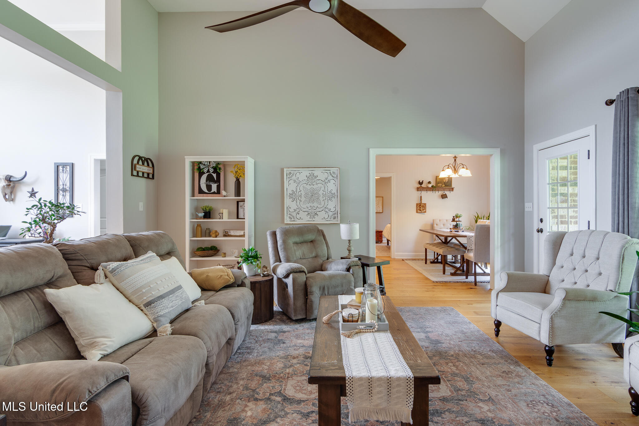 3077 West Jefferson Loop Hernando, MS 38632 - Photo 8 of 40 great room