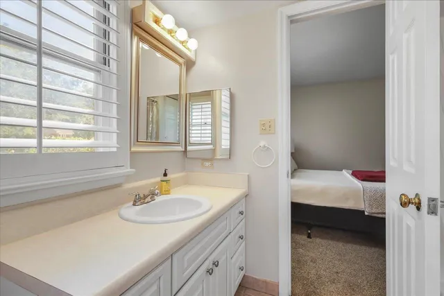 $1,800 | 517 East Jefferson Street, Unit 45, Tallahassee, FL 32301