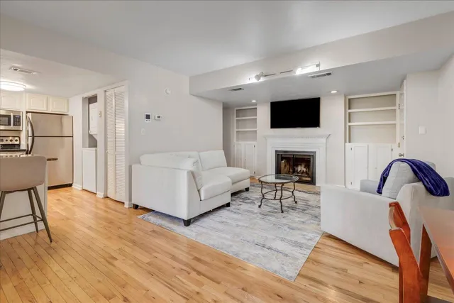 $1,800 | 517 East Jefferson Street, Unit 45, Tallahassee, FL 32301