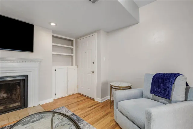 $1,800 | 517 East Jefferson Street, Unit 45, Tallahassee, FL 32301