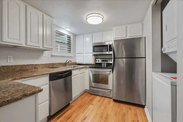 $1,800 | 517 East Jefferson Street, Unit 45, Tallahassee, FL 32301