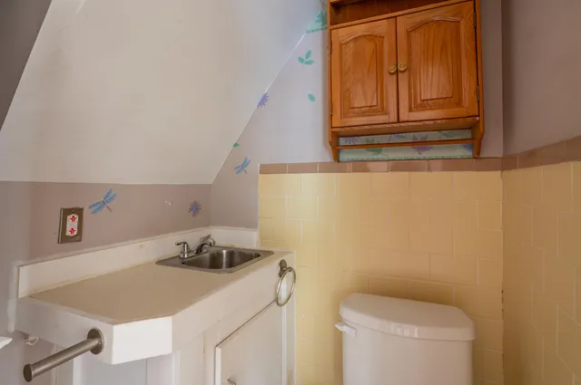 $549,000 | 51 Chester Road, Derry, NH 03038