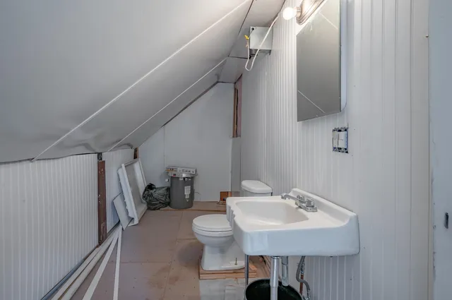 $549,000 | 51 Chester Road, Derry, NH 03038