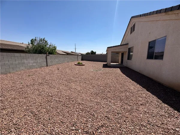 $1,800 | 4263 East Medicine Bend Road, Kingman, AZ 86401