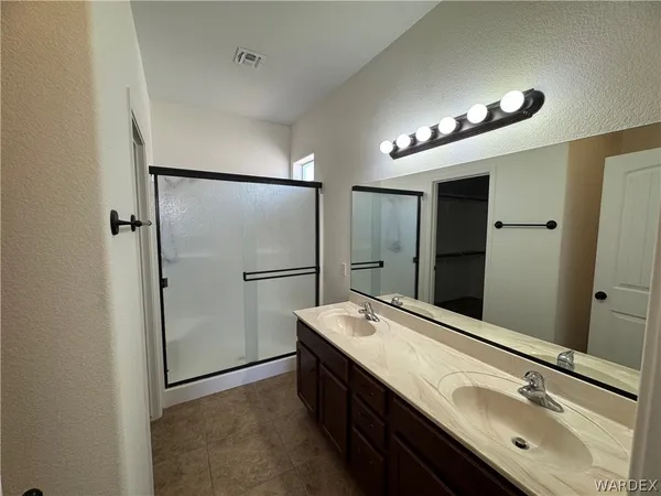 $1,800 | 4263 East Medicine Bend Road, Kingman, AZ 86401