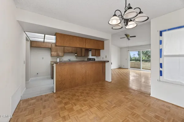 $390,000 | 176 Fashion Park Place, Oxnard, CA 93033