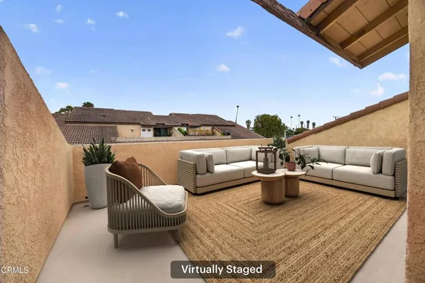 $390,000 | 176 Fashion Park Place, Oxnard, CA 93033