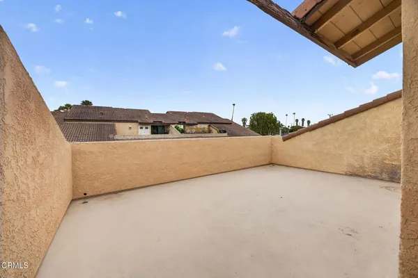 $390,000 | 176 Fashion Park Place, Oxnard, CA 93033