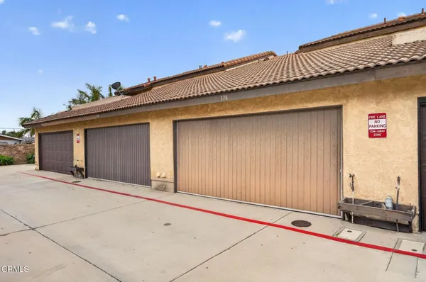 $390,000 | 176 Fashion Park Place, Oxnard, CA 93033