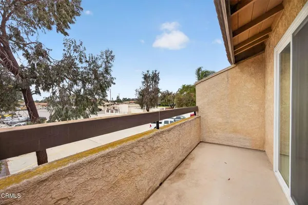 $390,000 | 176 Fashion Park Place, Oxnard, CA 93033