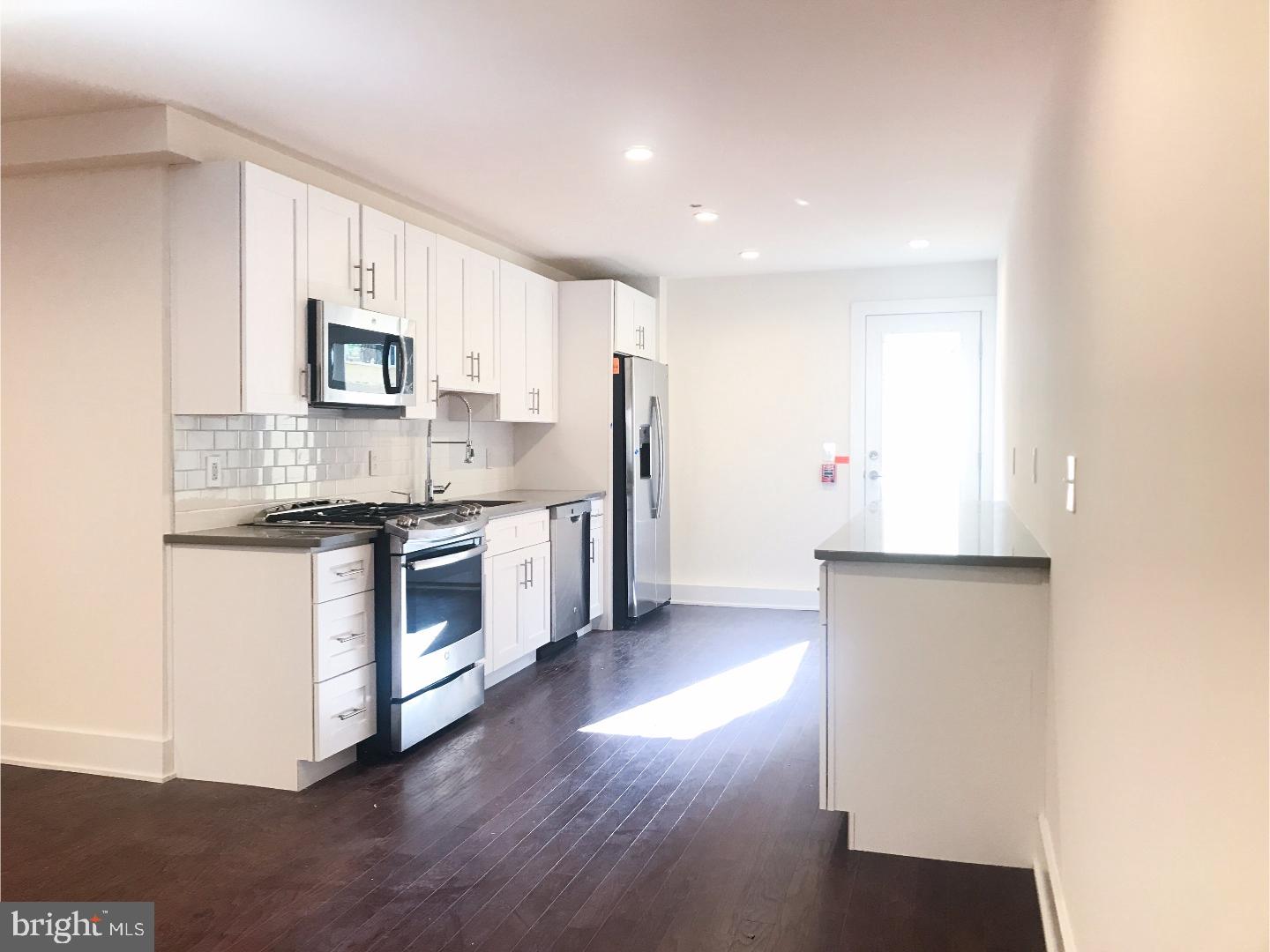 741 North 20th Street, Unit 2 Philadelphia, PA 19130 - Photo 3 of 11