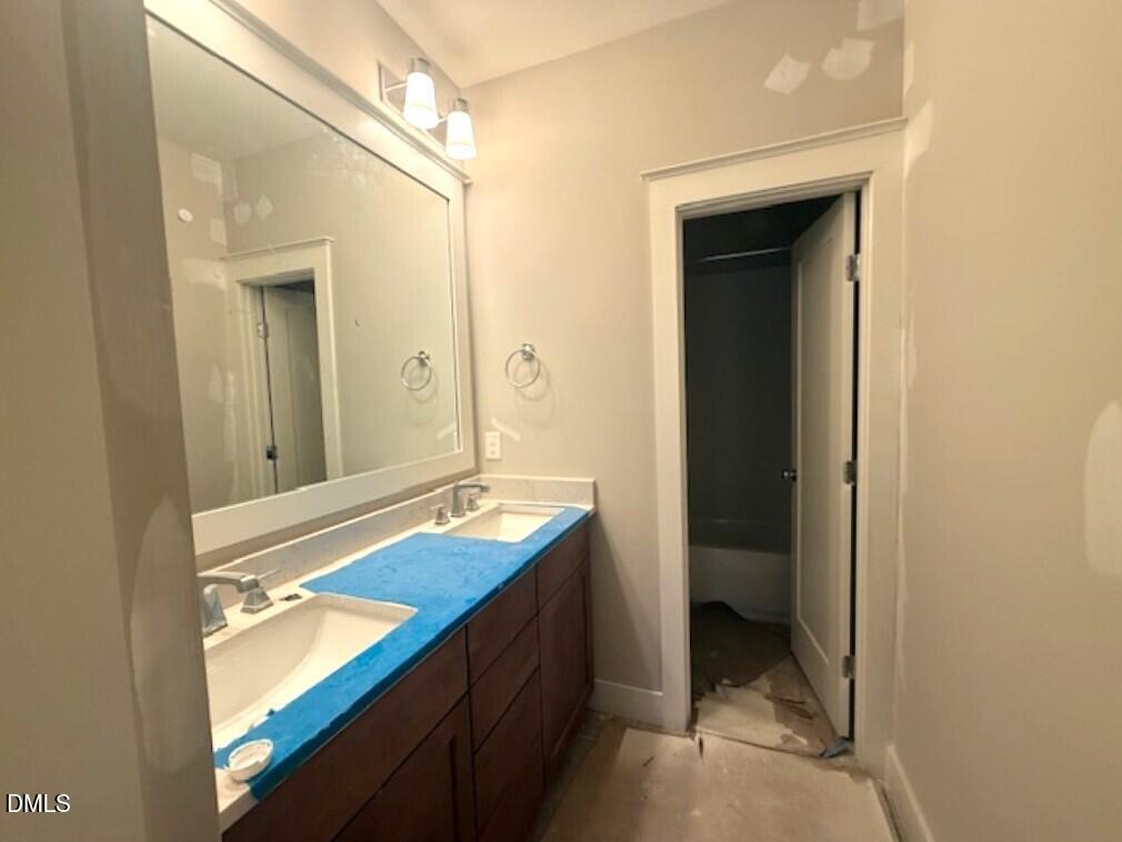 6505 Burnette Flower Way Raleigh, NC 27612 - Photo 25 of 36 IMG_1813 (Medium)
