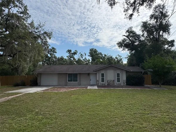 $1,500 | 6052 Idle A While Circle, Dade City, FL 33523