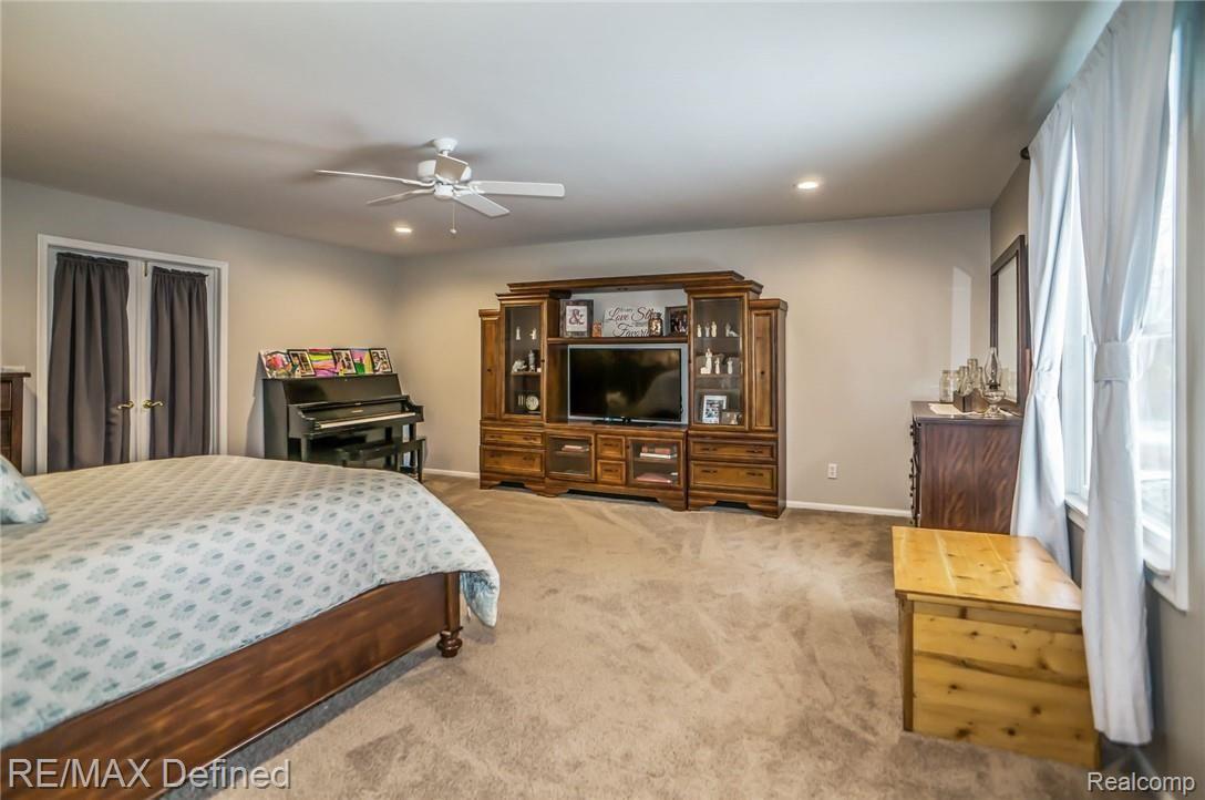5067 North Georgetown Road Grand Blanc, MI 48439 - Photo 10 of 29 24.jpg