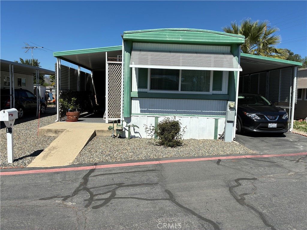 34480 County Line Road, Unit 19 Yucaipa, CA 92399 - Photo 2 of 10