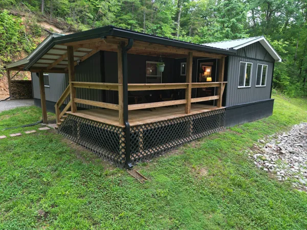 $394,000 | 14656 Highway 438, Linden, TN 37096