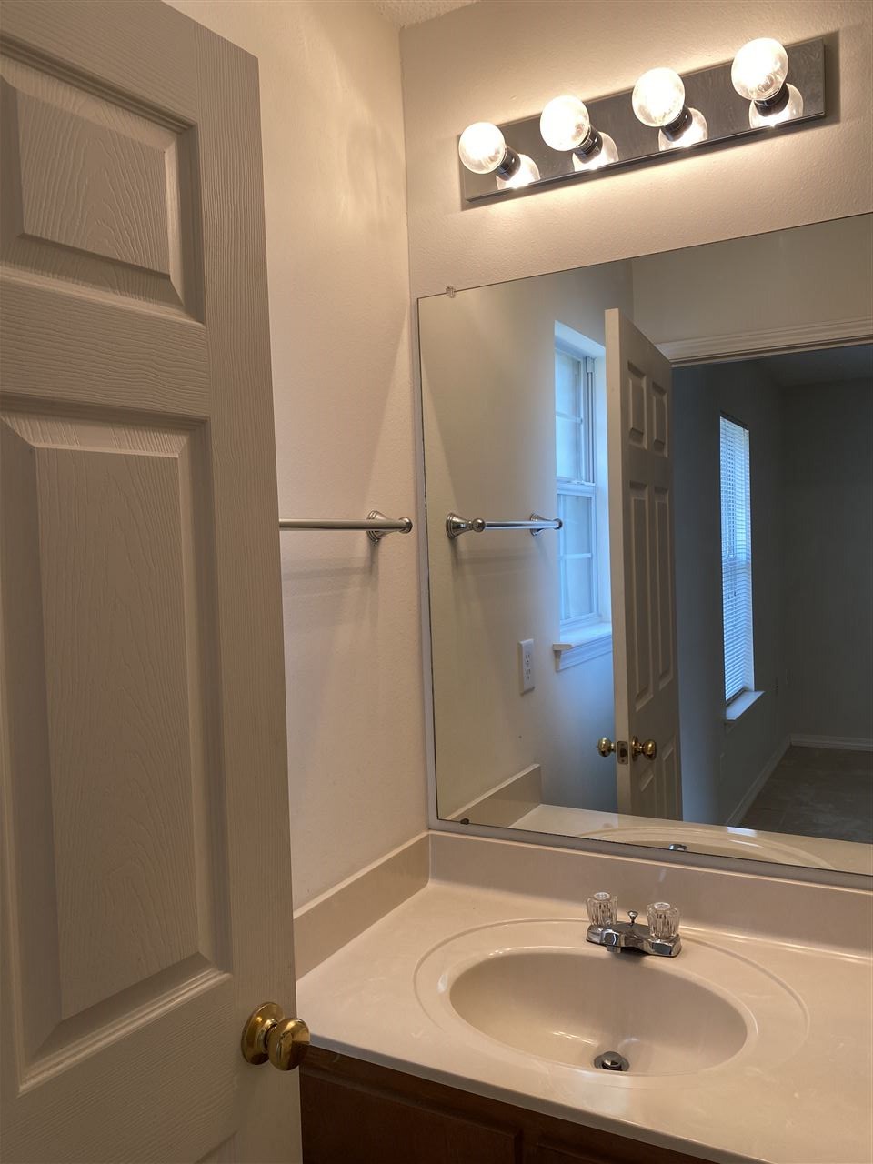 8171 Hurricane Road Bay Minette, AL 36507 - Photo 14 of 29 Master Bath