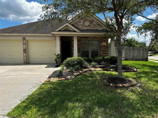 $2,100 | 31818 Forest Park Court, Conroe, TX 77385