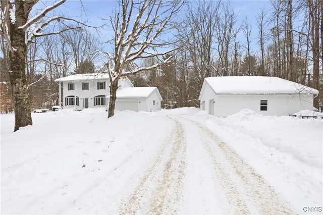 $329,900 | 14 Parker Road, Constantia, NY 13044