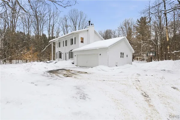 $329,900 | 14 Parker Road, Constantia, NY 13044
