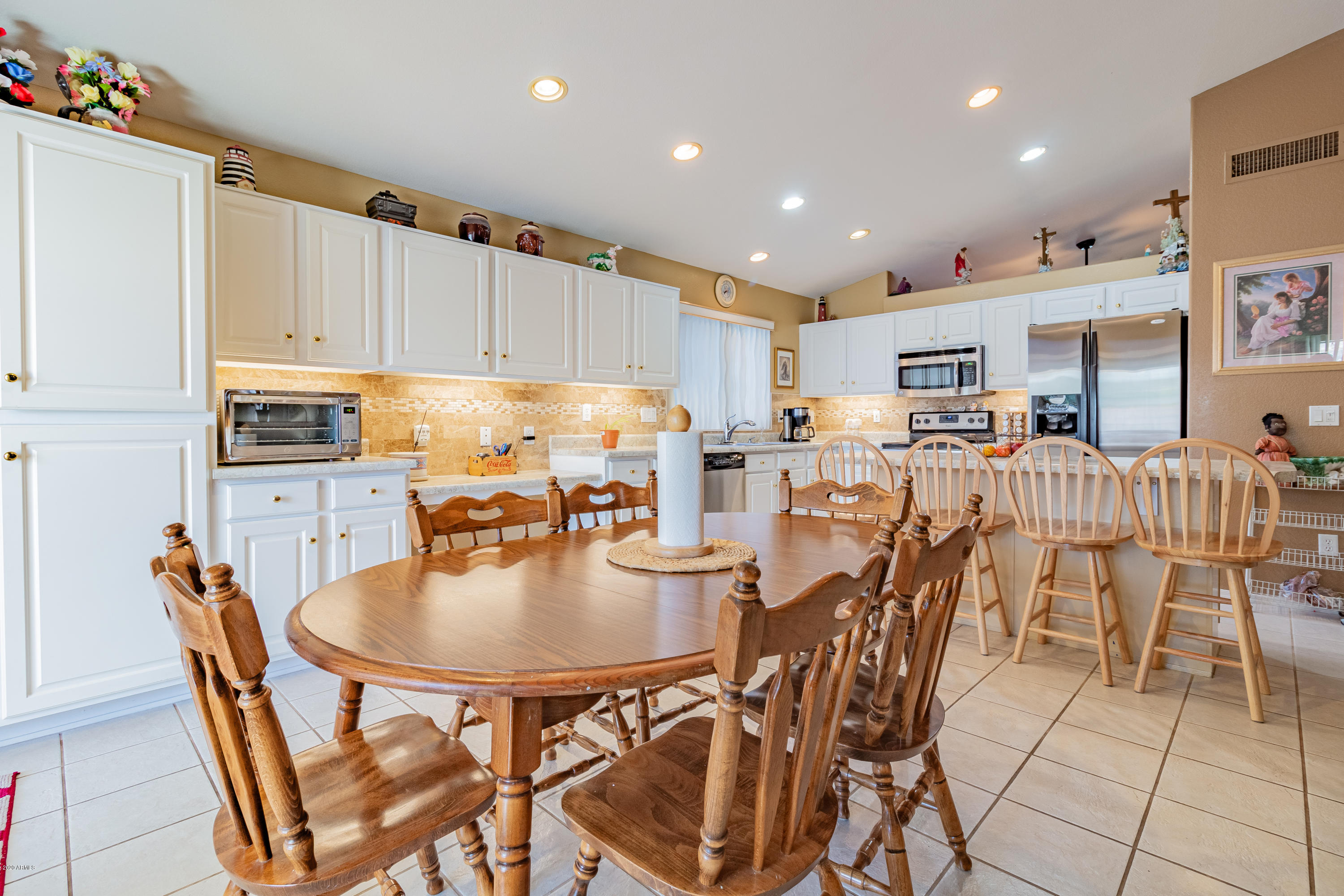 4027 West Charter Oak Road Phoenix, AZ 85029 - Photo 15 of 40 4027 W Charter Oak Rd (12 of 41)