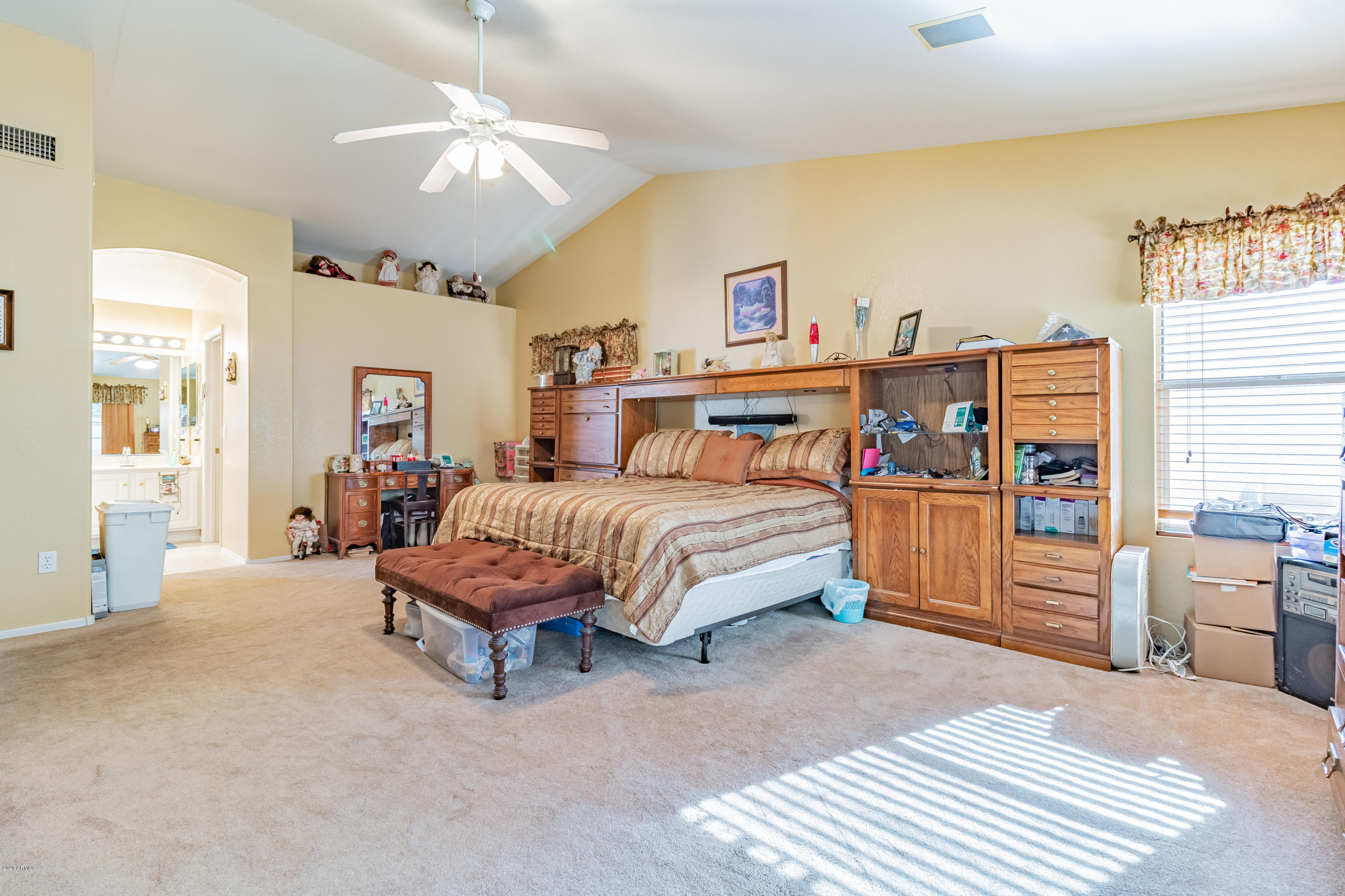 4027 West Charter Oak Road Phoenix, AZ 85029 - Photo 23 of 40 4027 W Charter Oak Rd (24 of 41)