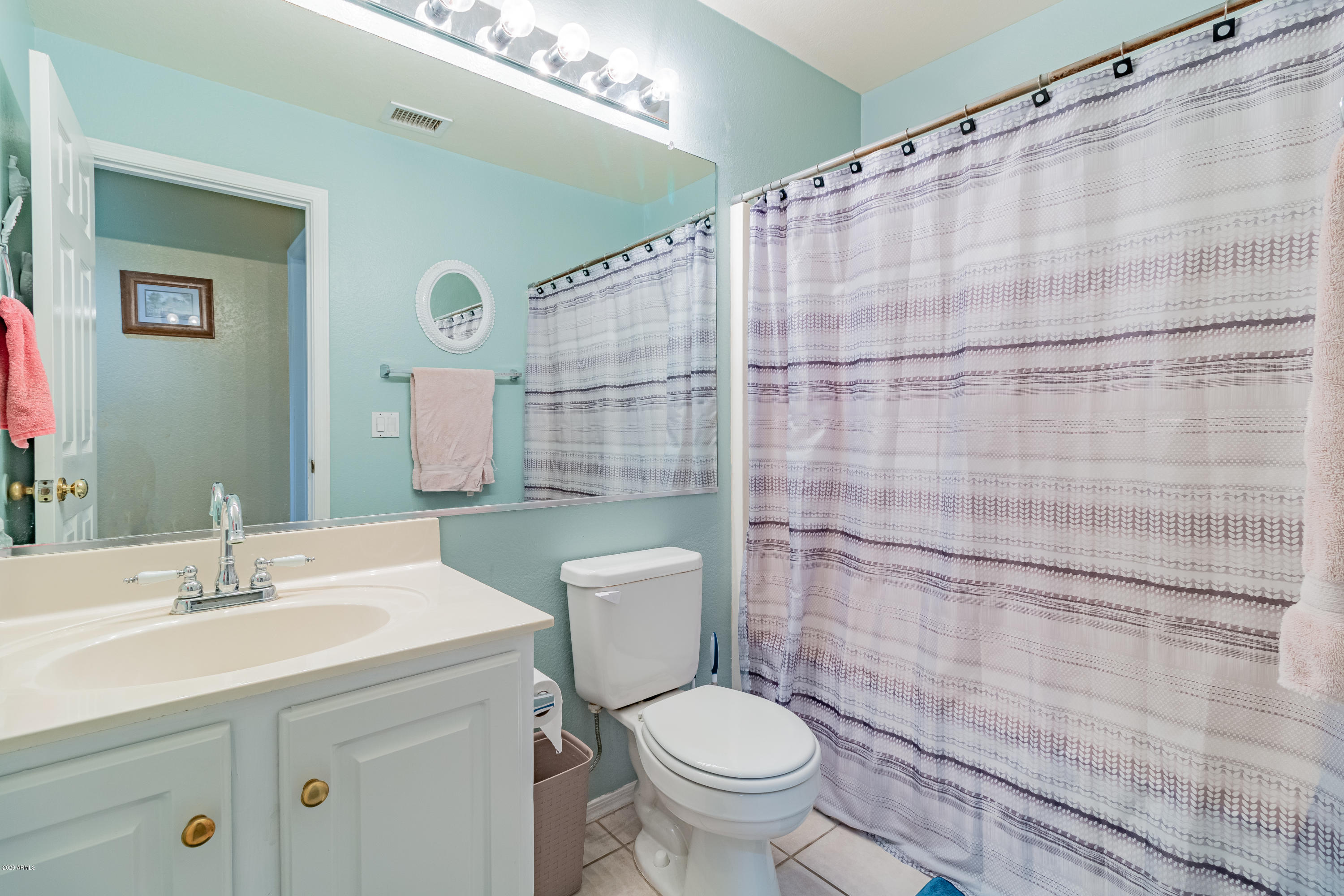 4027 West Charter Oak Road Phoenix, AZ 85029 - Photo 29 of 40 4027 W Charter Oak Rd (19 of 41)