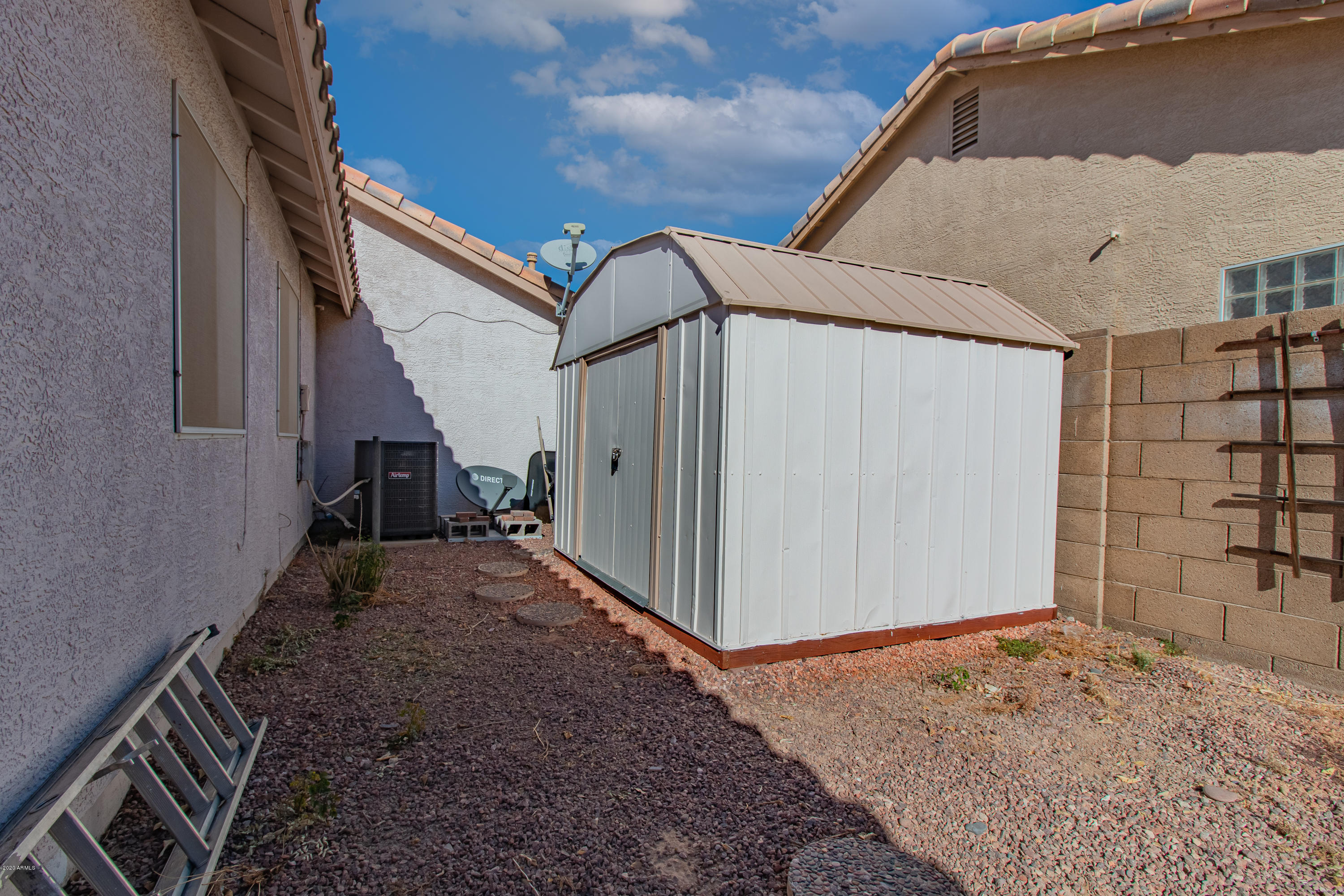 4027 West Charter Oak Road Phoenix, AZ 85029 - Photo 39 of 40 4027 W Charter Oak Rd (35 of 41)