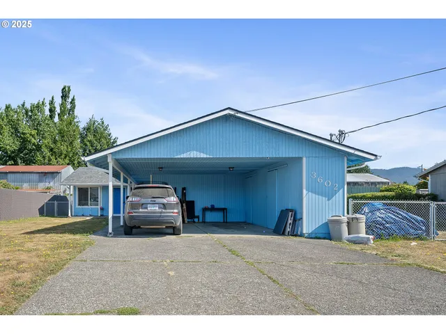 $398,000 | 3602 Walnut Lane, Tillamook, OR 97141