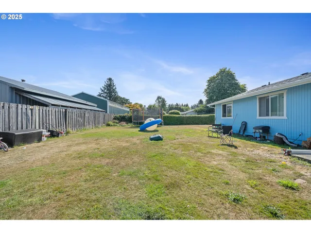 $398,000 | 3602 Walnut Lane, Tillamook, OR 97141
