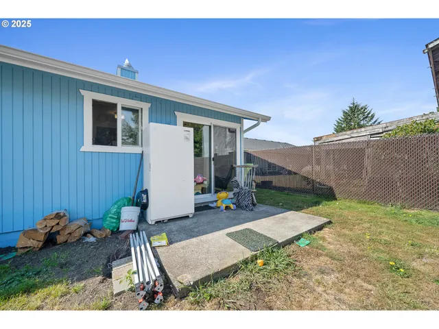 $398,000 | 3602 Walnut Lane, Tillamook, OR 97141