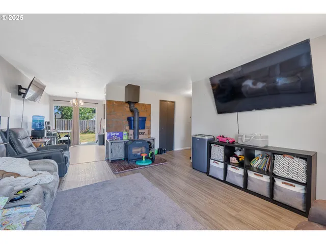 $398,000 | 3602 Walnut Lane, Tillamook, OR 97141