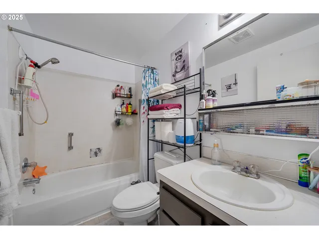 $398,000 | 3602 Walnut Lane, Tillamook, OR 97141