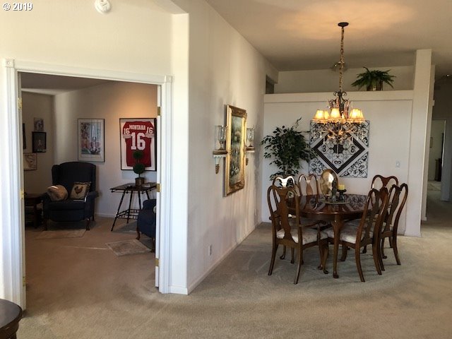 2484 Lansdown Road Eugene, OR 97404 - Photo 3 of 20 Gallery Image 3