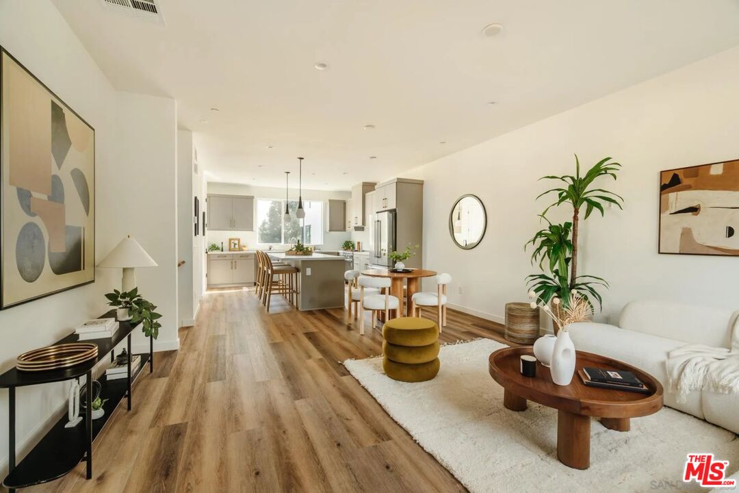3863 North Riley Lane Los Angeles, CA 90065 - Photo 2 of 17