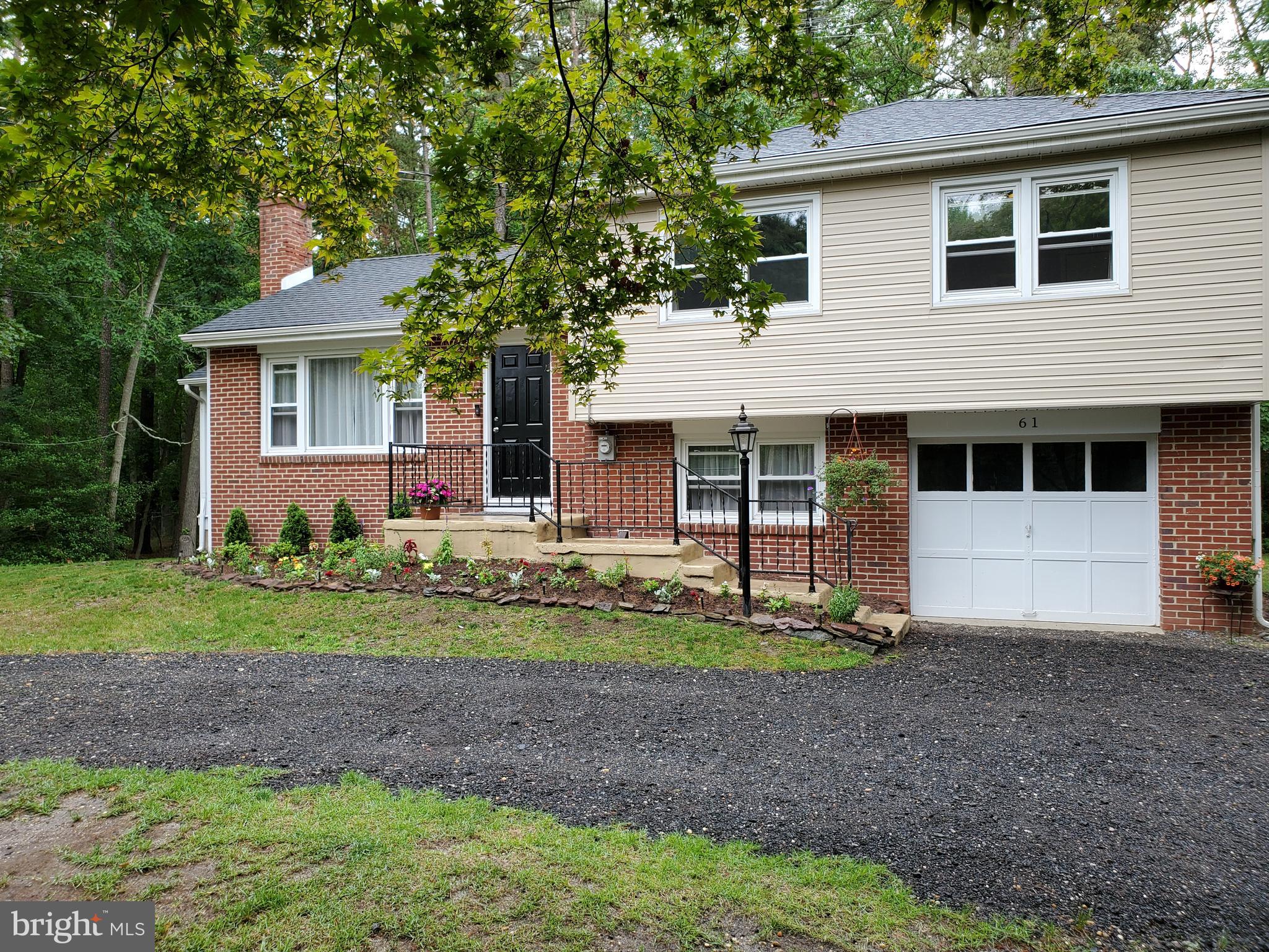 61 Taunton Road Medford, NJ 08055 - Photo 3 of 46