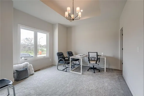 $820,000 | 2717 Northeast 91st Place, Kansas City, MO 64156